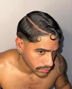 Techno Hairstyles Men, Queer Mens Haircut, Wet Hairstyles Men, 1950s Mens Hair, Pushback Hairstyle Men, Mens Fashion Hairstyles, Goth Hair Men, Push Back Hairstyles Men, Slick Back Men