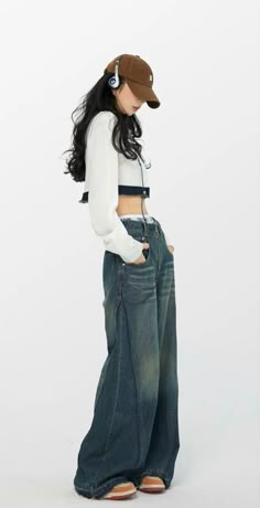 Retro Korean Outfit, Kpop Fashion Outfits Twice, Y2k 2023 Fashion, Aethstetic Dress, Wave To Earth Aesthetic Outfit, R&b Fashion, Nerdcore Fashion, Japanese Streetwear Women Tokyo Fashion, Kpop Style Inspired Outfits