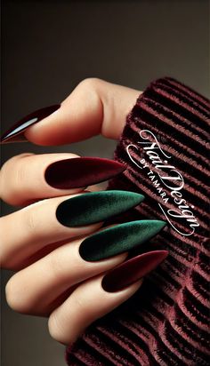 VELVET WINE & EMERALD NAIL DESIGN 🍷💚  This luxurious nail design showcases long, almond-shaped nails with a velvet texture in deep wine red and rich emerald green. The design combines matte and velvet finishes, creating a soft, plush look that feels warm and inviting. The rich colors and textured surface provide a sophisticated and elegant feel, perfect for the autumn and winter seasons when deep, opulent tones dominate. Digital Nail Art, Luxe Christmas, Stiletto Shaped Nails, Christmas Nail Design, Santa Nails, Emerald Nails, Wine Nails, Velvet Nails, Beauty Hacks Nails