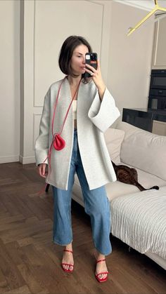 Airport Outfit, Office Wear, Jean Outfits, Jeans Style, Girl Fashion, Ootd, Style Inspiration, Fashion Outfits