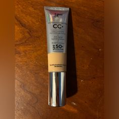 It Cosmetics Cc+ Cream Full-Coverage Foundation With Spf 50+ Color Neutral Medium Brand New/Never Used/Opened 1.08/32 Ml Full Size Exp 7/24 Applying It Cosmetics Cc Cream, It Cosmetics Cc Cream Matte, It Cosmetics Cc Cream, It Cosmetics Foundation, Foundation With Spf, Physical Sunscreen, Full Coverage Foundation, It Cosmetics, Hydrating Serum