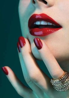 Red Nail Polish, Red Nail, Victoria Secrets, Beautiful Lips, Olivia Palermo, Pretty Makeup, Gigi Hadid, All Things Beauty, Beautiful Makeup