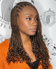 Short Braided Hairstyles For Black Women Protective Styles, Chest Length Box Braids, Short Brown Knotless Braids, Shoulder Length Knotless Box Braids, Medium Length Box Braids, Short Knotless Braids With Curly Ends, Beautiful Box Braids, Product For Natural Hair, Hair Braiding Styles