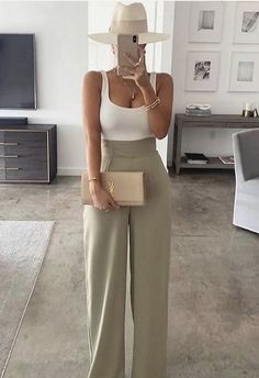 Elegant Beige Jumpsuits And Rompers For Day Out, Chic Neutral Spring Jumpsuits And Rompers, Chic Neutral Jumpsuits And Rompers For Spring, Loose Jumpsuit, Casual Jumpsuit, Trend Fashion, Jumpsuit Fashion