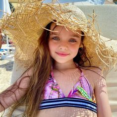 Anastasiya Knyazeva, Girls Red Christmas Dress, Girl Haircuts, Like Comment Share, Kids Swimwear, Swimwear Girls, Family Outfits, No Instagram