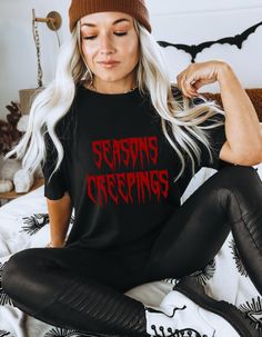 Grunge Christmas Outfit, Witchy Christmas, Witchy Clothing, Spooky Christmas, Creepy Christmas, Holiday Shirt, Gothic Outfits, Diy Shirt