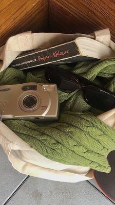 Fotocamere Vintage, Studera Motivation, Mia 3, Instagram Inspo, Green Aesthetic, Aesthetic Photo