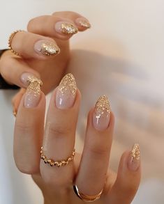 30 Elegant Nails Perfect For Any Occasion Gel Nail For Wedding, Bride Gold Nails, Elegant Golden Nails, Gold Tip Nails Almond, Nail Art Design For Wedding, Gold And White Bridal Nails, Gold Tip Manicure, Gold With Silver Nails, Glitter Gold Tip Nails