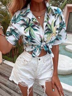 Hawaiian Outfit Women, Short Blanc, Tropical Outfit, Hawaii Outfits, Drop Shoulder Shirt, Fest Outfits, Party Outfits For Women