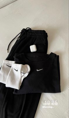 Sport Aesthetic Outfit, Gymwear Outfits, Fitness Wear Outfits, Foto Baby, Looks Street Style, Workout Aesthetic, Sporty Outfits, Casual Style Outfits, Gym Outfit