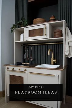 Create a fun and inviting playroom for your little ones with these neutral decor ideas! From storage solutions to playful accents, these tips will help you design the perfect space for your kids to play and learn. #KidsPlayroom #NeutralDecor #PlayroomIdeas Neutral Decor Ideas, Play And Learn, Kids' Playroom