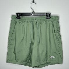 Nike Sportswear Woven Lined Flow Green Shorts Dr5678-006 Men’s Size Large. New Without Tags. Nike Relaxed Fit Moisture-wicking Athletic Shorts, Nike Athletic Shorts With Moisture-wicking Relaxed Fit, Nike Relaxed Fit Athletic Shorts With Moisture-wicking, Green Gym Sportswear Bottoms, Green Activewear With Side Pockets For Sports, Green Moisture-wicking Sportswear Bottoms, Nike Casual Athletic Shorts With Moisture-wicking, Green Relaxed Fit Gym Bottoms, Green Relaxed Fit Bottoms For Gym