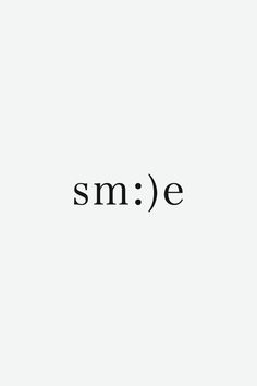 the word sm / e is written in black and white