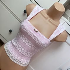 Sumner Outfits, Vampire Diaries Outfits, 90s Top, Girly Fits, Cute Sewing Projects, Pink Girly Things, Stockholm Fashion, Feminine Outfit, Glamour Fashion