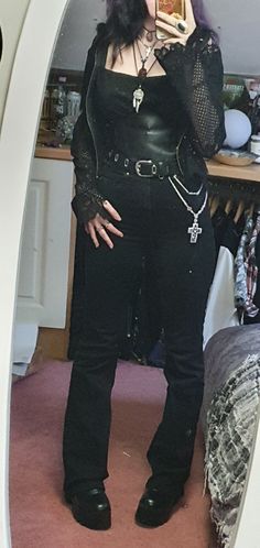 Goth Jean Jacket Outfit, Emo Vampire Outfit, Goth Daily Outfit, Trad Goth Outfits With Pants, Gothic Outfit Ideas For School, Easy Gothic Outfits, Female Goth Outfits, Gothic School Outfits, Goth Outfits Jeans