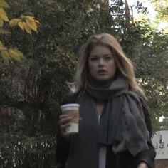 Aria Montgomery, Bridget Jones, Doutzen Kroes, Autumn Cozy, Models Off Duty, Autumn Aesthetic, 가을 패션, Up Girl