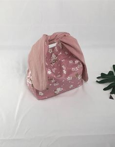 OBIONO Bunny Ear Flower Canvas Lunch Bag — Obiono Trendy Spring Fabric Bags, Trendy Summer Bag With Floral Print, Cute Pink Bags For Spring, Cute Pink Flower-shaped Bag, Trendy Pink Fabric Bag, Cute Square Shoulder Bag For Spring, Cute Fabric Bags For Gifts, Cute Summer Pouch Shoulder Bag, Pink Lunch Bag For Daily Use