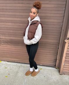 Brown Leggings Outfit Black Women, Tan Essentials Hoodie Outfit, Light Brown Vest Outfit, Puffer Vest With Hoodie Outfit, Hoodie And Vest Outfit, Flight Fits, Brown Puffer Jacket Outfit, Blonde Natural