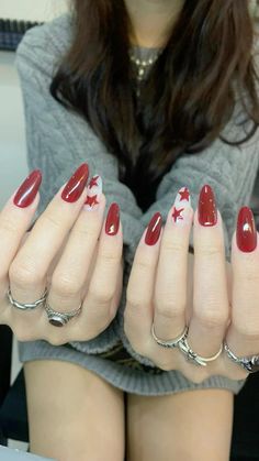 Kayli Boyle Nails, Simple Gel Designs, Cute Grunge Nails, Grunge Nails Acrylic 90s, Nail Designs Grunge, Red Nail Inspiration, Rockstar Nails, Red Summer Nails