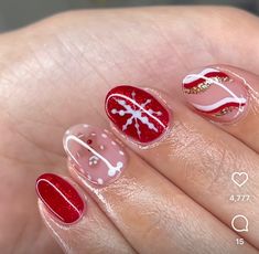 Cute Short Christmas Acrylic Nails, Simply Holiday Nails, Simple Christmas Nails Oval Short, Short Dip Christmas Nails, Xmas Nails Dip, Short Oval Nails Christmas, Short Christmas Almond Nails, Red Nails Design Ideas Classy Short, Really Short Christmas Nails