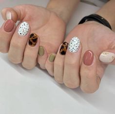 Best Fall Nails, Simple Fall Nails, Retro Nails, Fall Nail Trends, Cute Nails For Fall, Plaid Nails, Sweater Nails, Nails 2021, Minimalist Nails