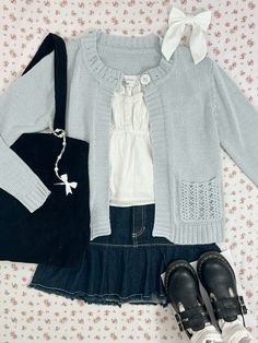 Illit Inspired Outfits, Cute But Simple Outfits, Kawaii Outfits Ideas, Illit Outfits, Whats My Style, Cutesie Outfits, Aesthetic Pink Outfits, Wishlist Aesthetic, Himekaji Outfits