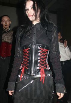 Goth Subculture, Arte Punk, Vintage Goth, Alternative Outfits, Dark Fashion