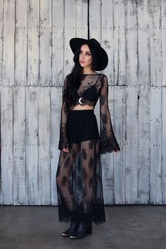 Modern Witch Fashion, Dark Academia Aesthetic Outfit, Witchy Fashion, Moda Chic, Witch Outfit