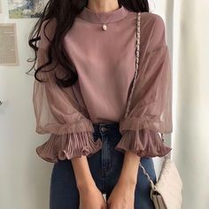 Shirts Korean, Outfits For Winter, Party Blouse, Fashion Top Outfits, Korean Casual Outfits, Trendy Dress Outfits, Casual Day Outfits, Quick Outfits, Fashionista Clothes