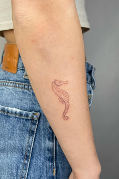 Seahorse Forearm tattoo ideas Forearm Tattoos For Women, Forearm Tattoo Designs, Seahorse Tattoo, Meaningful Symbols, Forearm Tattoo Design, Fine Line Tattoo, Forearm Tattoo Women, Shading Techniques, Line Tattoo