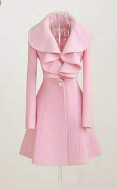 Pink Peacoat, Elegant Gothic, Dior Vintage, Long Wool Coat, فستان سهرة, Pink Coat, Turndown Collar, Woolen Coat, 가을 패션