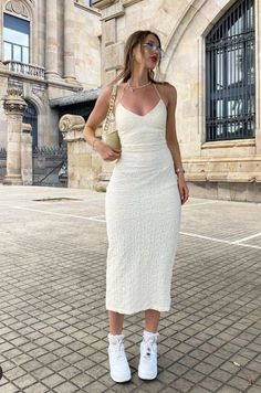 Long White Maxi Dress, Dirndl Outfit, Backless Bodycon Dresses, فستان سهرة, Midi Dress Summer, Looks Style, Looks Vintage