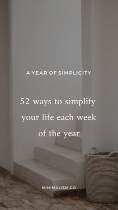 Minimalism Beginner, Ways To Improve Yourself, Be A Minimalist, Minimalism Challenge, Simple Living Lifestyle, How To Simplify, Minimal Living, Life Guide