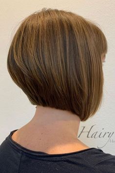 short-graduated-layered-bob Medium Graduation Haircut, Triangular Graduation Haircut, Horizontal Graduation Haircut, Triangular Layers Haircut, Square Graduation Haircut, Round Graduation Haircut, Triangle Haircut, 90 Degree Haircut, Triangular Graduation