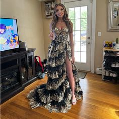 Brand New Black And Gold Sherri Hill Ball Gown Prom Dress Size 0 Black Sherri Hill Prom Dress, Casino Prom Dress, Hoco Court Dresses Long, Black And Gold Prom Dresses, Prom Dresses 2025, Gold And Black Prom Dress, Corset Top Prom Dress, Tan Prom Dress, Black And Gold Prom Dress