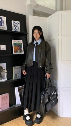 일본 패션, Japan Outfit, Everyday Fashion Outfits, Modest Fashion Outfits, Midi Skirts, Japan Fashion, Korean Outfits