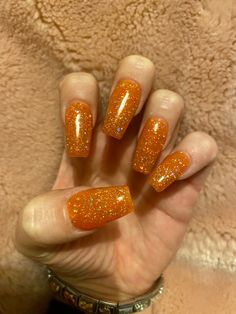 Orange With Glitter Nails, Nails Acrylic Pumpkin, Rhea Tattoo, Pumpkin Orange Nails, Orange Glitter Nails, Sparkly Gel Nails, Halloween Nails Acrylic, Orange Nail Designs, Orange Nail