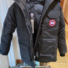 Nwt, In Box With Hanger And Garment Bag. Real Fur Hood Trim. Black Expedition Parka Women’s Size Xs. I Am Also Interested In Trading For An Xxs/Xs Canada Goose Women’s Bomber Jacket !! Canada Goose Expedition Parka, Canada Goose Logo, Canada Goose Jacket, Canada Goose Parka, Canada Goose Women, Waterproof Parka, Jacket Outfit Women, Parka Women, Womens Parka