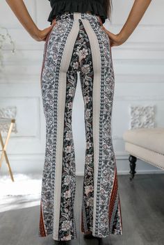 Cute soft paisley print super stretchy flare leg bell bottoms with front tie. Perfect for a day out. Pair with a crop top or bodysuit and heels or sandals for a super cute look. 95% Polyester 5% Spandex Model is 5’4 wearing a size small Pink 70s, Printed Bell Bottoms, 70s Print, Boho Summer Outfits, Navy Midi Dress, Paisley Floral, Crop Top Outfits, Flare Leg Pants, Bell Bottom Pants