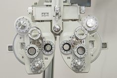 an eyepiece is shown with multiple dials on it