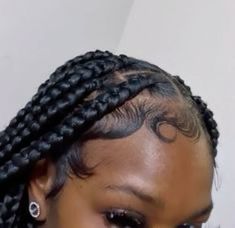 Edges Hair Braids, Different Edges Styles For Braids, Edges With Braids Hairstyles, Edges Braids For Black Women, Edge Styles With Braids, Edges On Box Braids, Braids With Baby Hair Edges, Pretty Edges With Braids, Braid With Edges