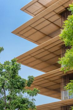 an image of a building that looks like it is made out of wood and metal