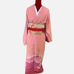 Bought In Nagasaki Japan Back In Early 90's. Beautiful Light Pink Silk With Design The Obi Is Authentic ,Full Length To Make A Beautiful Style. Set Includes 2 Waist Ties ,And And Obidome(Obi Stopper).The Obidome Is Authentic With Top White Undergarment Worn Underneath. Nagasaki Japan, Nagasaki, Short Kimono, Beautiful Style, Japanese Kimono, Pink Silk, Beautiful Lights, Waist Tie, Pink White