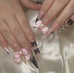 Pink And Black Nails, Pink Stiletto Nails, Bow Nails, Kawaii Nail Art, Cute Pink Nails, Cute Acrylic Nail Designs