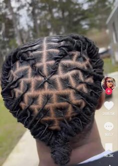 Dread Hairstyles For Short Dreads, Men’s Short Dread Styles, Locs Hairstyles Men Dreadlocks, Heart Loc Style, Heart Barrel Twist, Mens Loc Hairstyles, Dread Hairstyles For Men Ponytail, Locs Hairstyles For Men Dreadlocks, Retwist Styles For Short Locs Boys