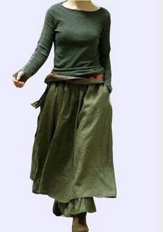 The skirt is made of army green color linen fabric, lined with cotton fabric, big flare. You can match it with tight t-shirt, very useful in 3 seasons. There is another color on the waist, string tightening. Other colors are available. 2 sizes:  M: length-87cm, waist- 70cm  L: length-92cm, waist- 78cm  I also can customize to fit your personal measurement. Washing tip: don't rinse in warm water, use cold water to wash. Long Hoodie Dress, Mode Tips, Diy Wedding Dress, Womens Skirts, Lovely Clothes, Linen Skirt, 가을 패션, Long Hoodie, Hoodie Dress