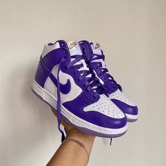 Purple Shoes Outfit, Purple Basketball Shoes, Shoes Wallpaper, Trendy Shoes Sneakers, Nike Shoes Girls, Jordan Shoes Girls, Jordan Shoes Retro, All Nike Shoes, Purple Nikes