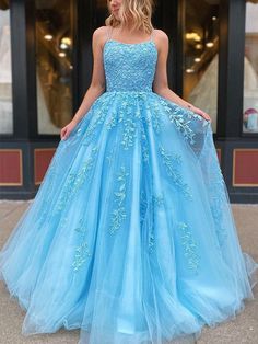 School Dance Dresses, Prom Dresses Long Lace, Blue Prom Dress, Long Prom Gowns, Evening Party Gowns, Womens Prom Dresses, Blue Tulle, School Dance, Sweet 16 Dresses