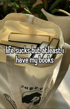 I Love Books Aesthetic, Funny Bookish Quotes, I Love Books Pfp, Book Lover Quotes Aesthetic, Book Love Aesthetic, Bookworm Girl Aesthetic, Book Aethstetic, Reader Aesthetic Girl, Book Worms Aesthetic