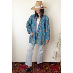 A super cool 1980s blazer with a vibrant floral pattern that almost has a watercolor effect on a soft blue denim base. Has shoulder pads, front pockets, and a single button closure. (2nd button near hemline is missing but it honestly isn't even noticeable or necessary! It looks much better left unbuttoned in my opinion!) It's also unlined. The perfect layer for spring through fall! So fun!  Great Vintage Condition Tag: Quinta Strada Originals - Size M Length: 32" Shoulder to Shoulder: 21" Bust: 21" Hips: 21.5" Model is 5'5 - U.S. Size 4/6. (fit was a little oversized on shoulders, otherwise, perfect on her frame). Please review measurements & shop policies below. Feel free to message me if you have questions about this listing, I'm happy to help! All sales are final. VAT + Import Taxes/Fee Floral Jean Jacket, Denim Chore Jacket, 80s Denim, Floral Jeans, Denim Blazer, Chore Jacket, Blazer With Jeans, Womens Jackets, I'm Happy